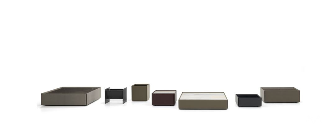 Итальянский журнальный столик Side от Minotti