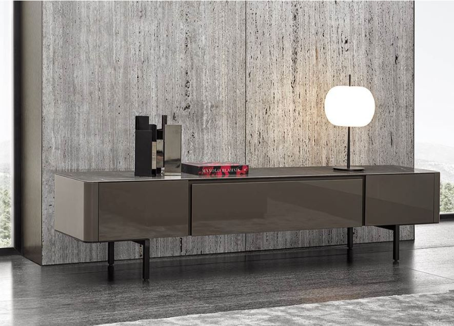 Итальянский сервант Lou 2020 от Minotti