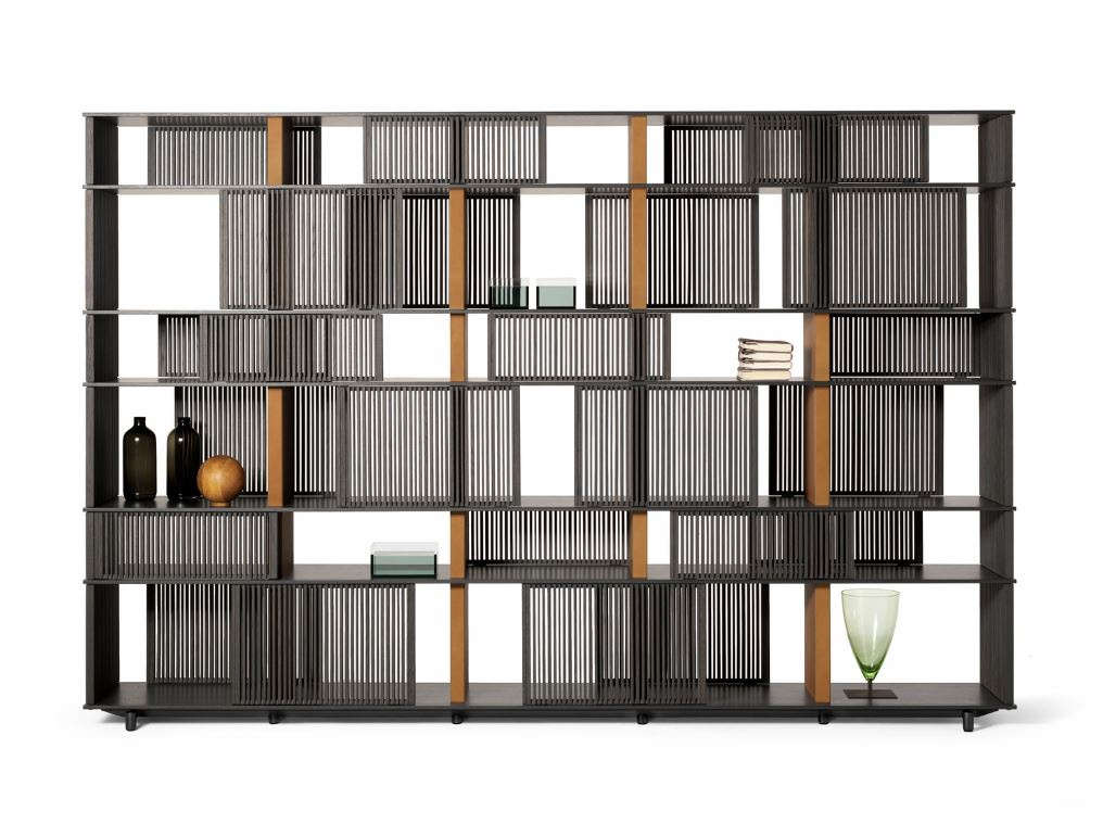 Итальянский стеллаж POLTRONA FRAU - Lloyd  Bookcase