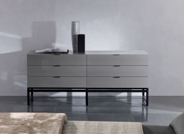 Итальянская тумбочка Harvey "Night Storage Units" от Minotti