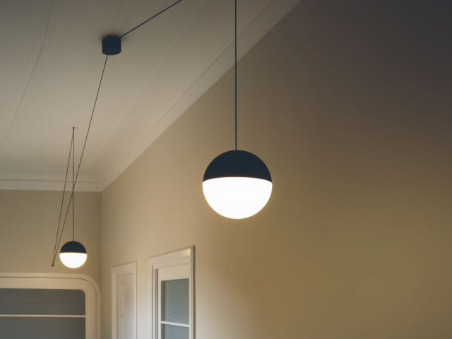 Итальянский светильник от Flos - String Light Sphere