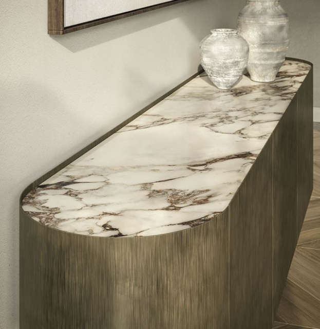 Итальянский сервант SAVOY от Cattelan Italia