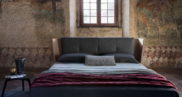 Итальянская кровать Bretagne от POLTRONA FRAU
