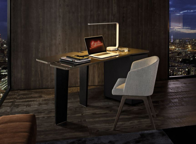Итальянский письменный стол Jacob "Writing Desk" от MInotti