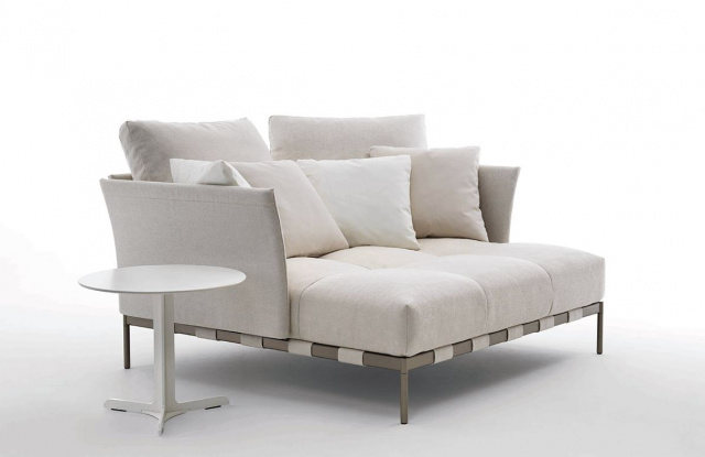 Итальянский диван Saba  Pixel Light Indoor