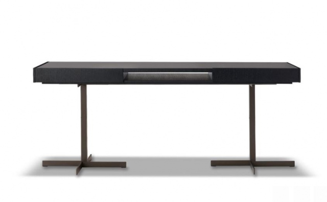 Итальянский письменный стол Close "Writing Desk" от MInotti