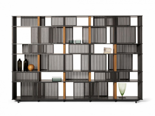 Итальянский стеллаж POLTRONA FRAU - Lloyd  Bookcase