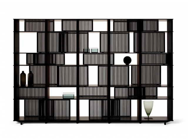 Итальянский стеллаж POLTRONA FRAU - Lloyd  Bookcase