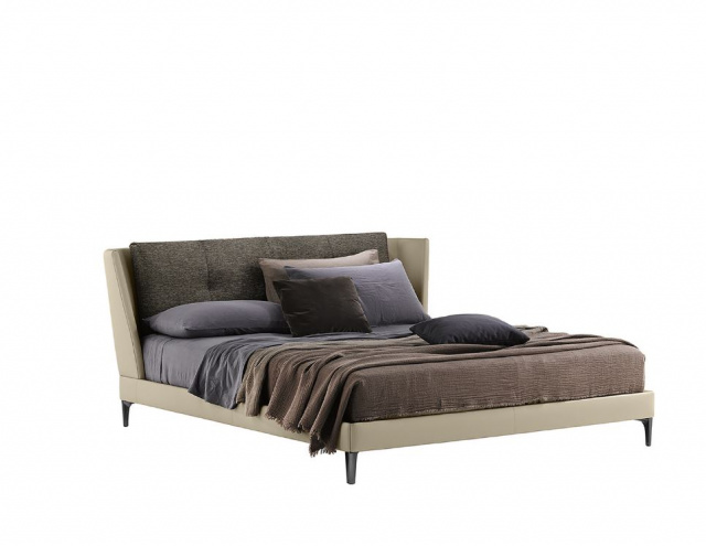 Итальянская кровать Bretagne Bed от Poltrona Frau