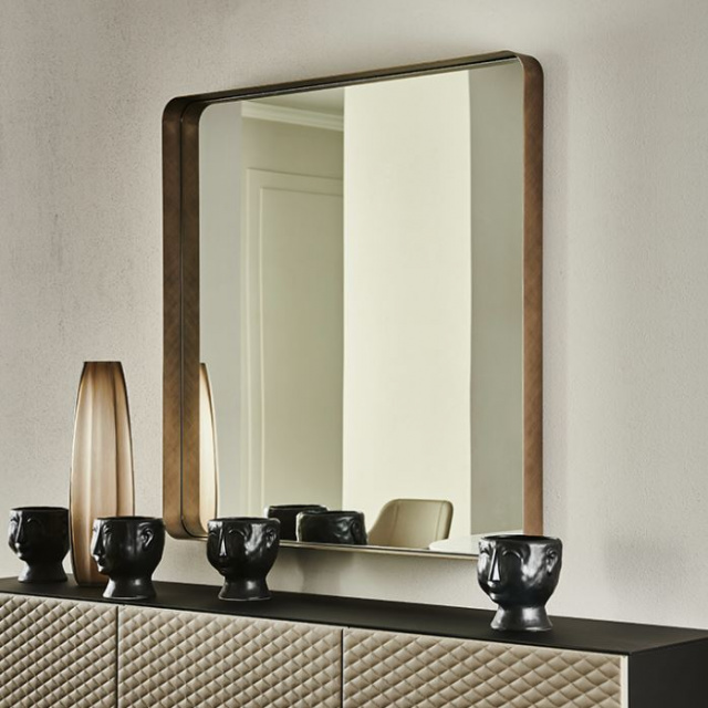 Итальянское настенное зеркало WISH S от Cattelan Italia