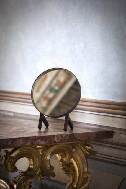 Итальянское зеркало Ren  Table mirror от Poltrona Frau