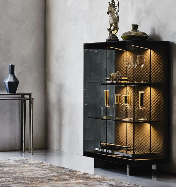 Итальянский сервант BOUTIQUE Alta от Cattelan Italia