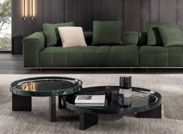 Итальянский журнальный столик Louver от Minotti