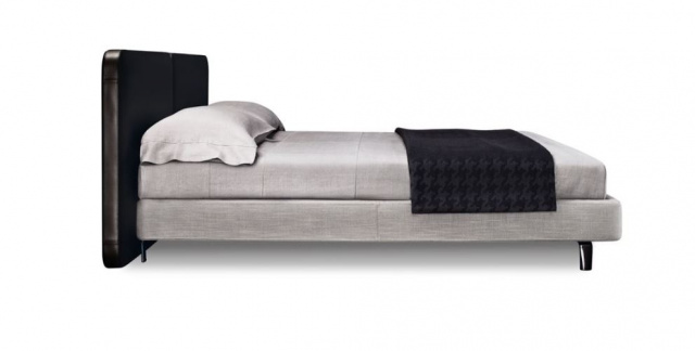 Итальянская кровать Tatlin от MInotti