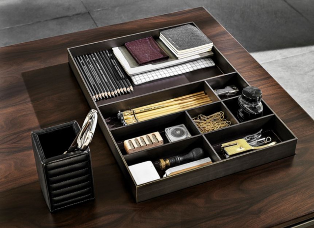 Итальянский письменный стол Linha Studio от MInotti