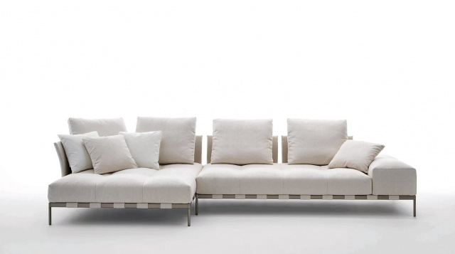 Итальянский диван Saba  Pixel Light Indoor